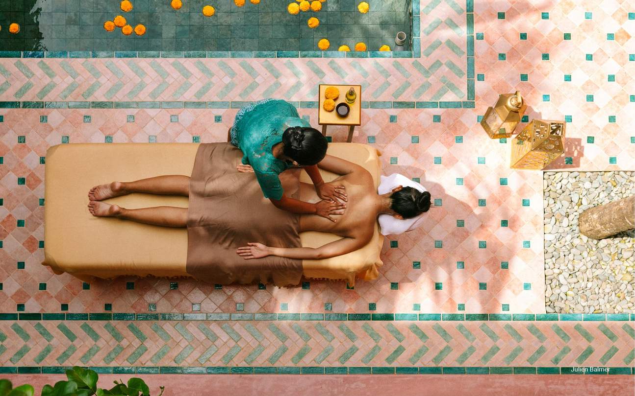 Bodyworks Spa в Семиньяке и аренда автомобилей