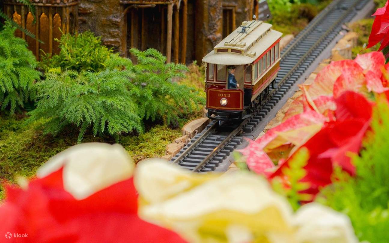 Each miniature masterpiece is carefully crafted from natural materials like palm fronds, pinecones, and cinnamon sticks