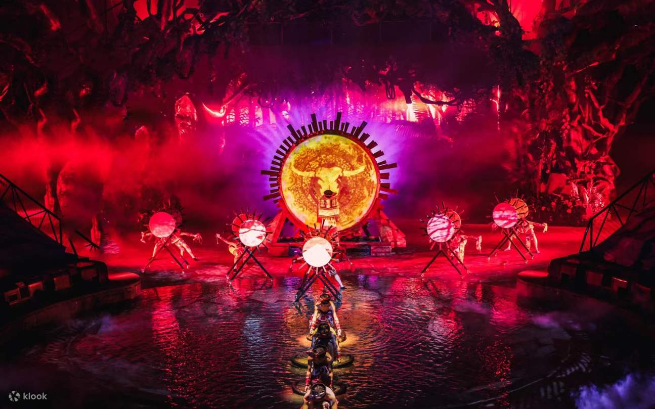 Peacock Princess Theater-New Dai Show