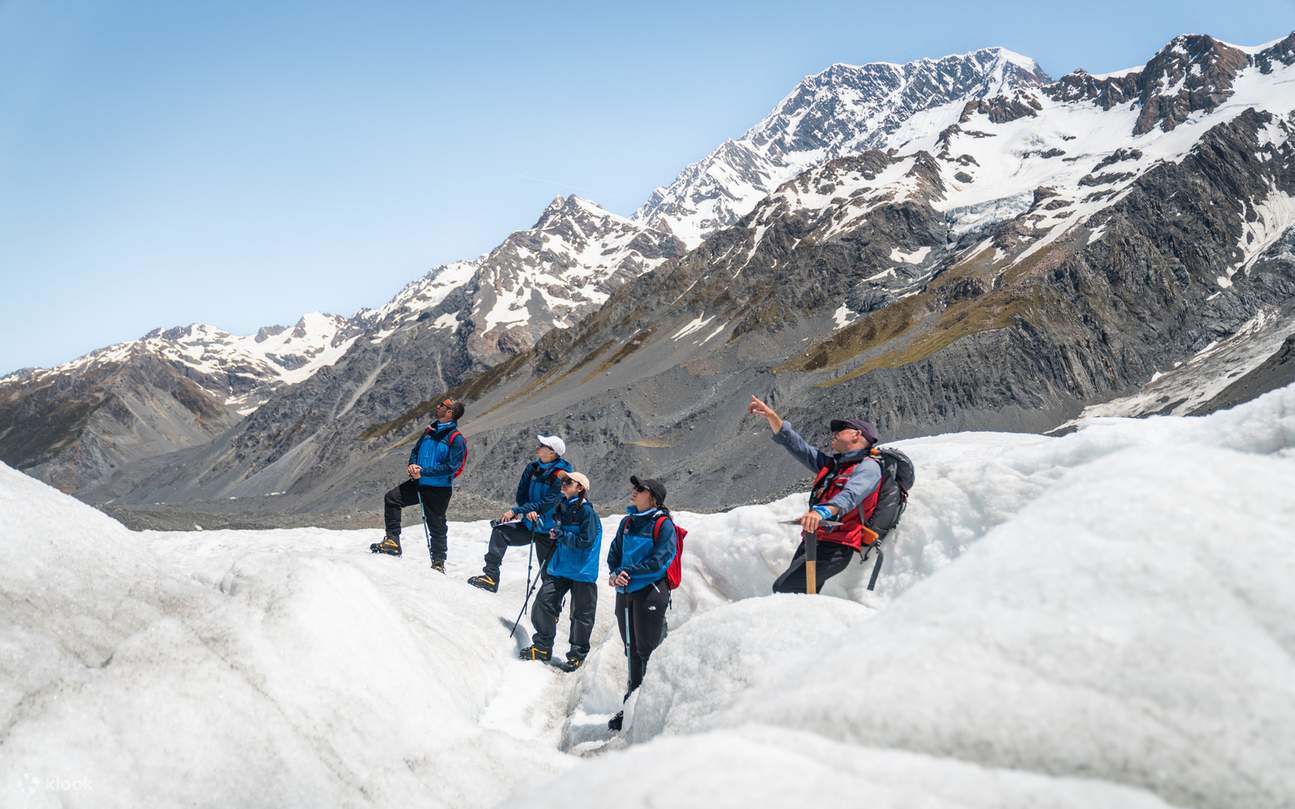 Experiencia de Senderismo en Helicóptero por el Glaciar Tasman en el Monte Cook