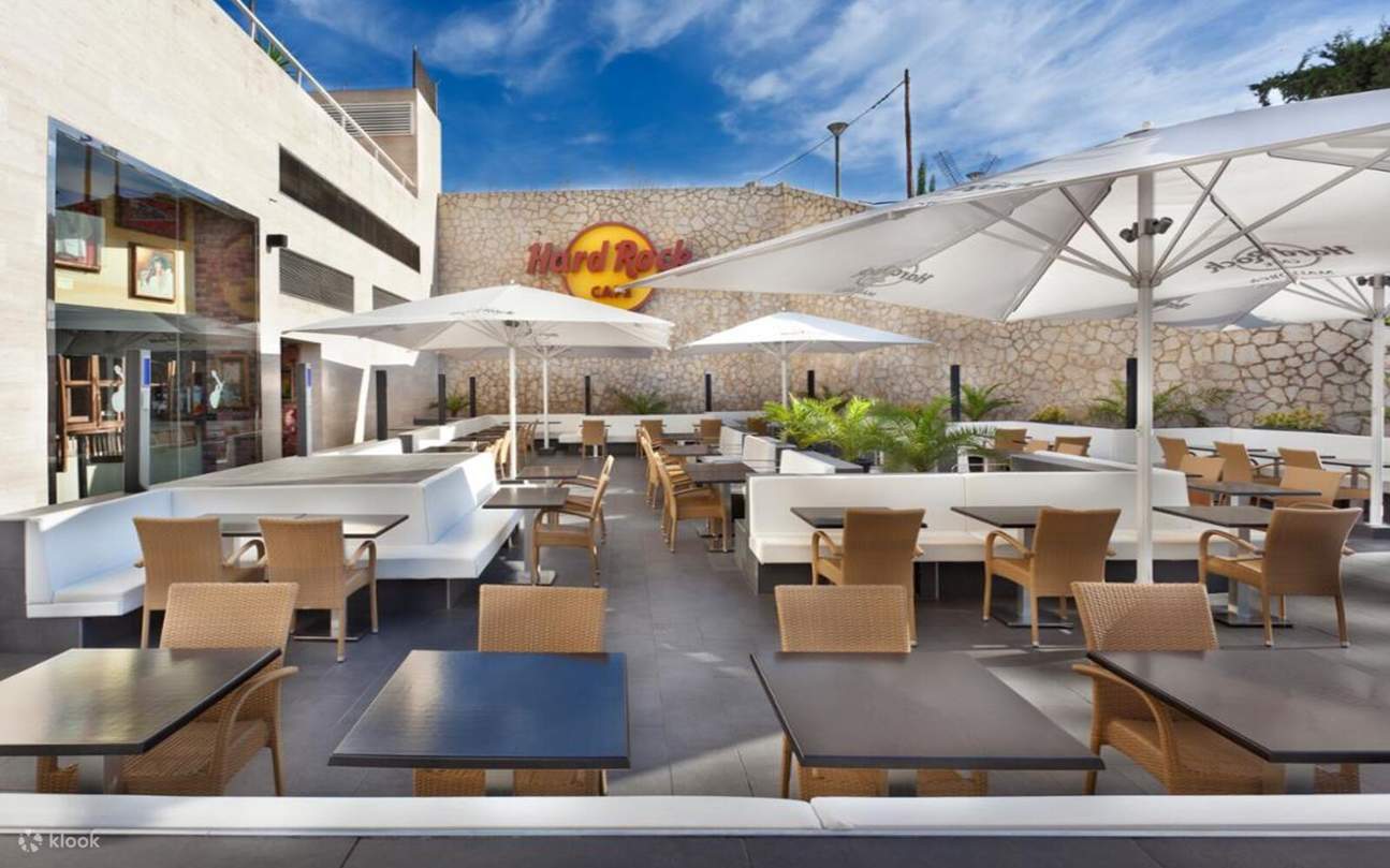 เก็บภาพช่วงเวลาสุดเพอร์เฟกต์ลง Instagram ไปกับเครื่องดนตรีและของที่ระลึกอันเป็นเอกลักษณ์ที่จัดแสดงอยู่