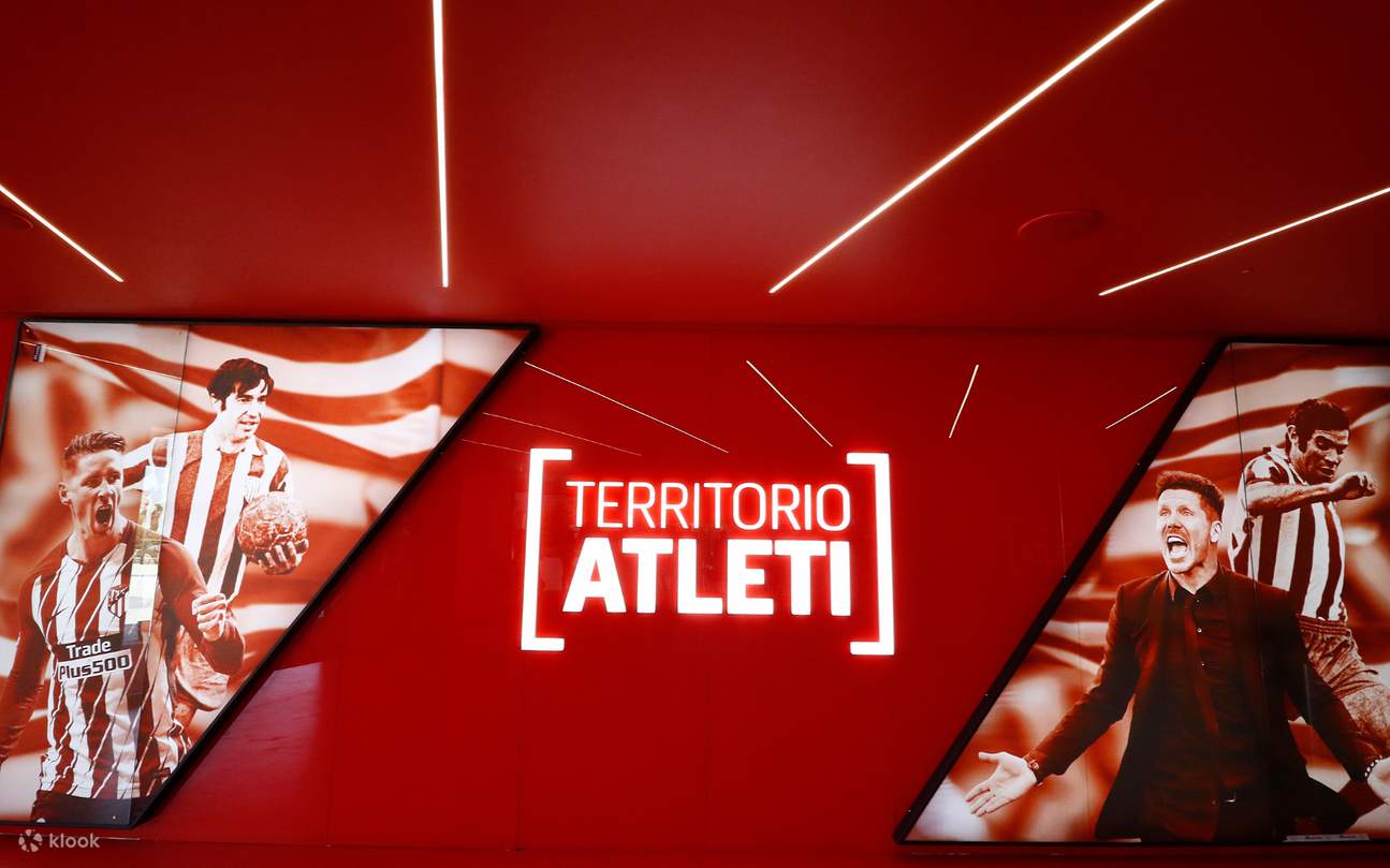 สัมผัสความตื่นเต้นและมรดกอันทรงคุณค่าที่มีชีวิตชีวาขึ้นมาอีกครั้งระหว่างการทัวร์ชมสนามกีฬาที่น่าสนใจ