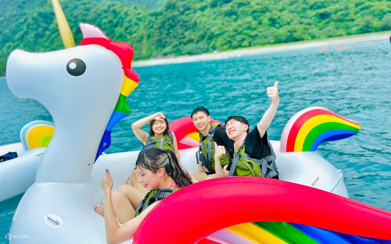 宜兰独木舟｜东澳湾乌岩角海蚀洞独木舟体验