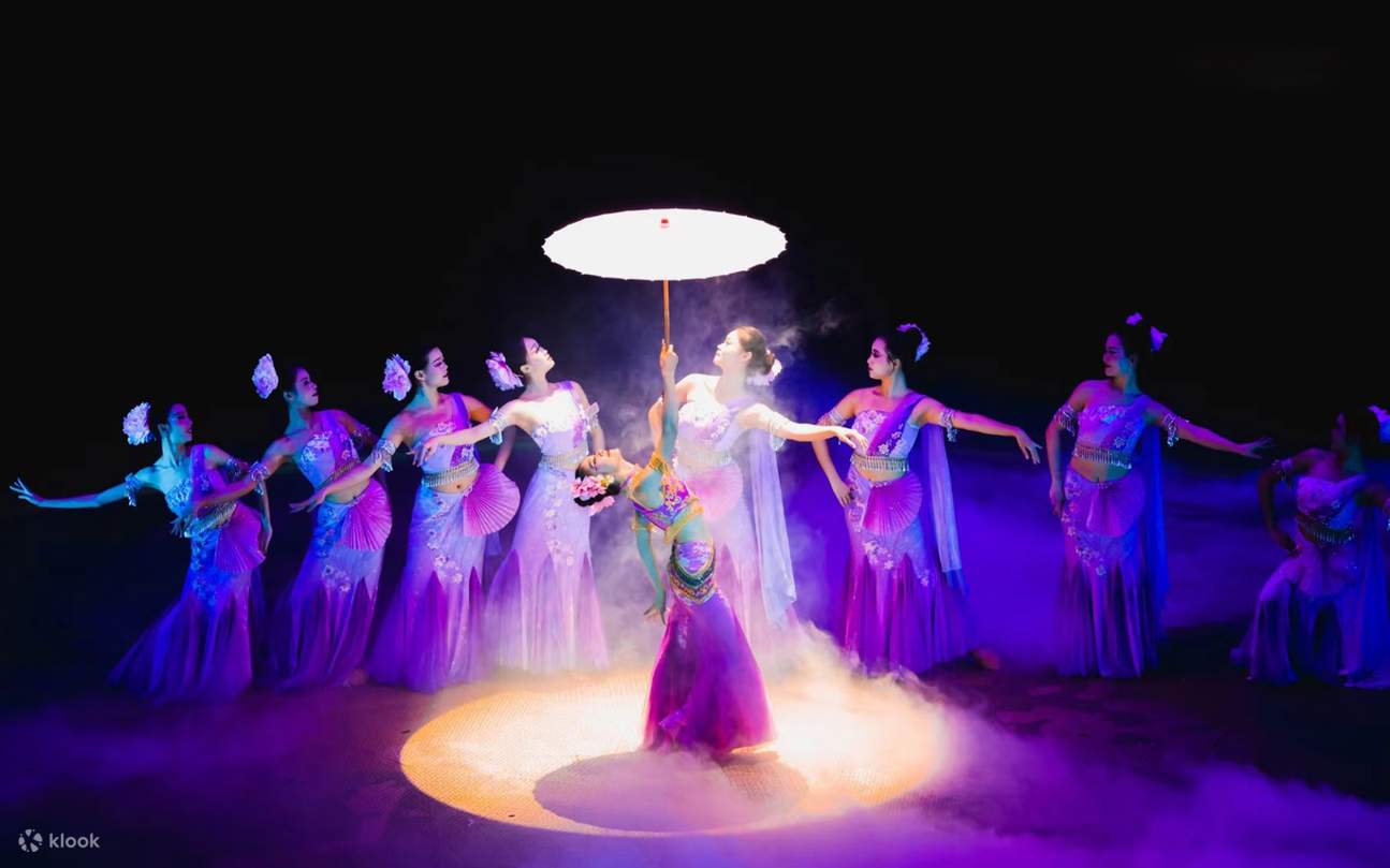 Peacock Princess Theater-New Dai Show