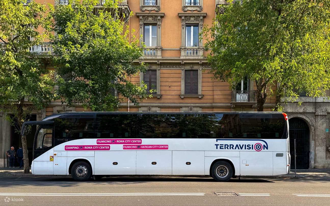 Mulai petualangan Roma Anda bebas stres dengan layanan antar-jemput bandara Terravision yang andal dan nyaman ke Kota Vatikan
