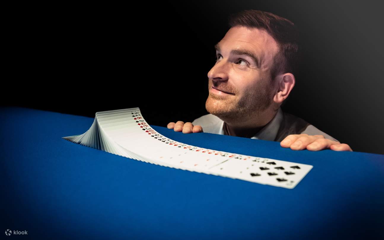 Билет на шоу Close Up Wonders в Magic World Vienna