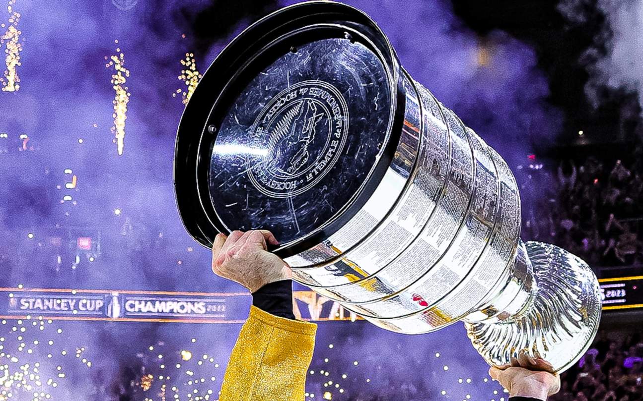 すべての選手の最高のホッケーの夢が叶う、赤柱カップの瞬間を抱きしめましょう