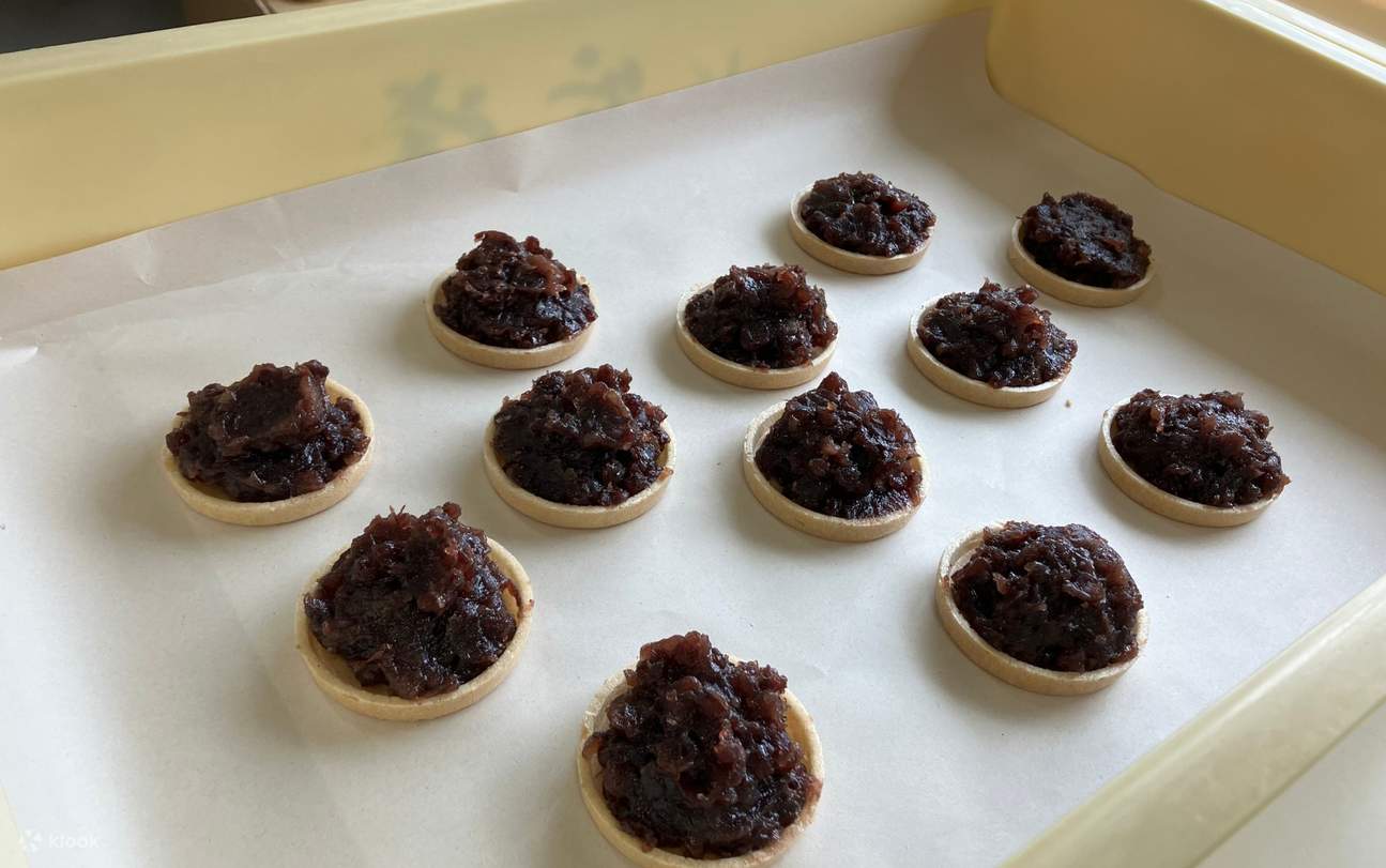 亲手制作四季变换的精美和果子，感受日本传统点心的魅力。