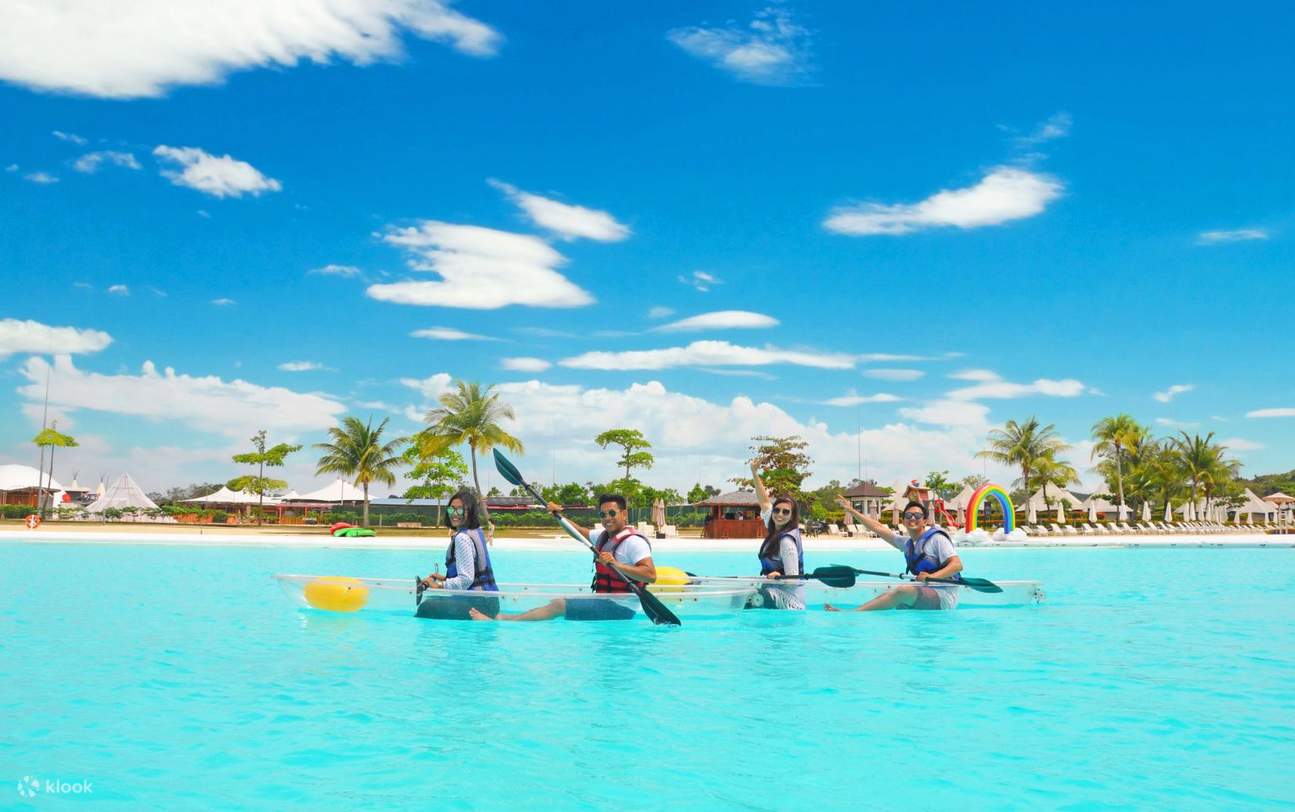 kayak dans la lagune