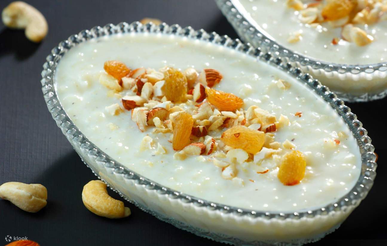 Cooking Secrets of Pune: Authentic Classes & Meal with a Chef Family