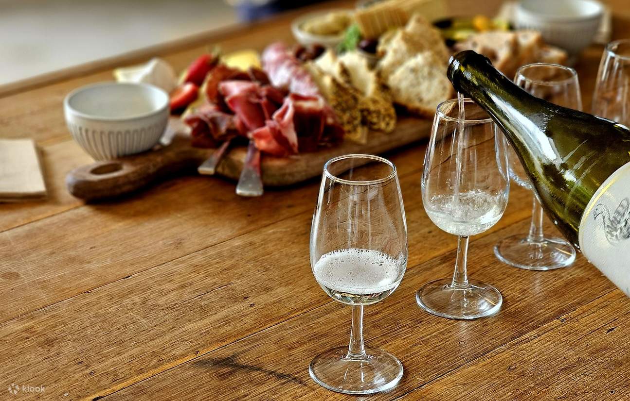 Excursion en petit groupe à Phillip Island : vins, gastronomie et parade des manchots au départ de Melbourne