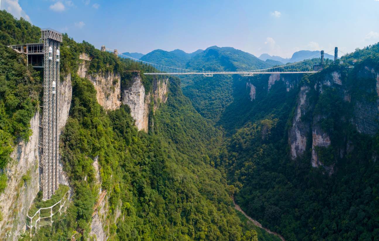 Wulingyuan & Grand Canyon Glasbrücke Tagescharter (inklusive Abholung vom Flughafen/Bahnhof)
