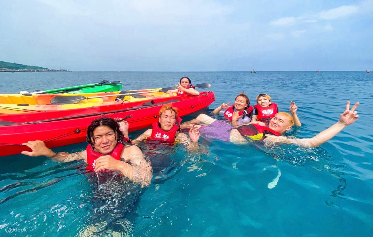 小琉球ヤング・グアン・カヌー - カヌー＆透明カヌー体験