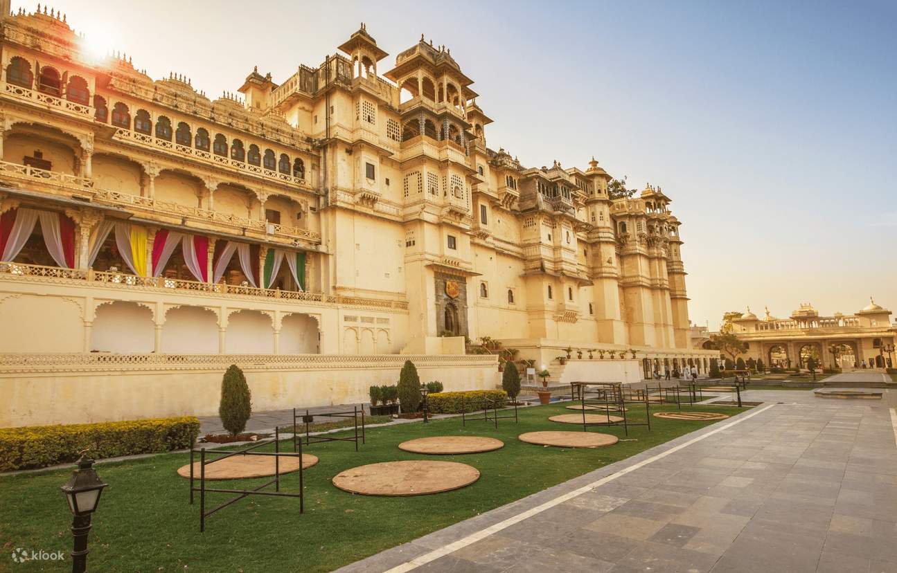 シティ・パレス ウダイプル (City Palace Udaipur) チケット（オプションのガイド付き）
