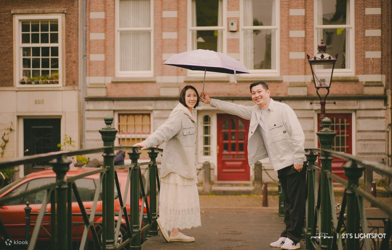 Sesi Foto Kanal Pribadi Amsterdam: Solo, Pasangan, atau Grup