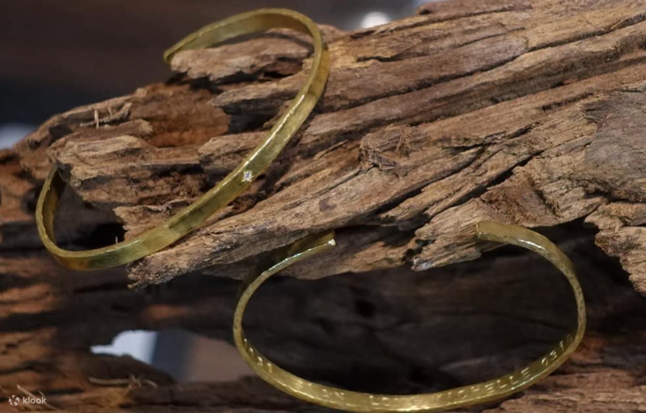 Tainan: LYNLI STUDIO Taller de orfebrería de Lee Ni Diseño