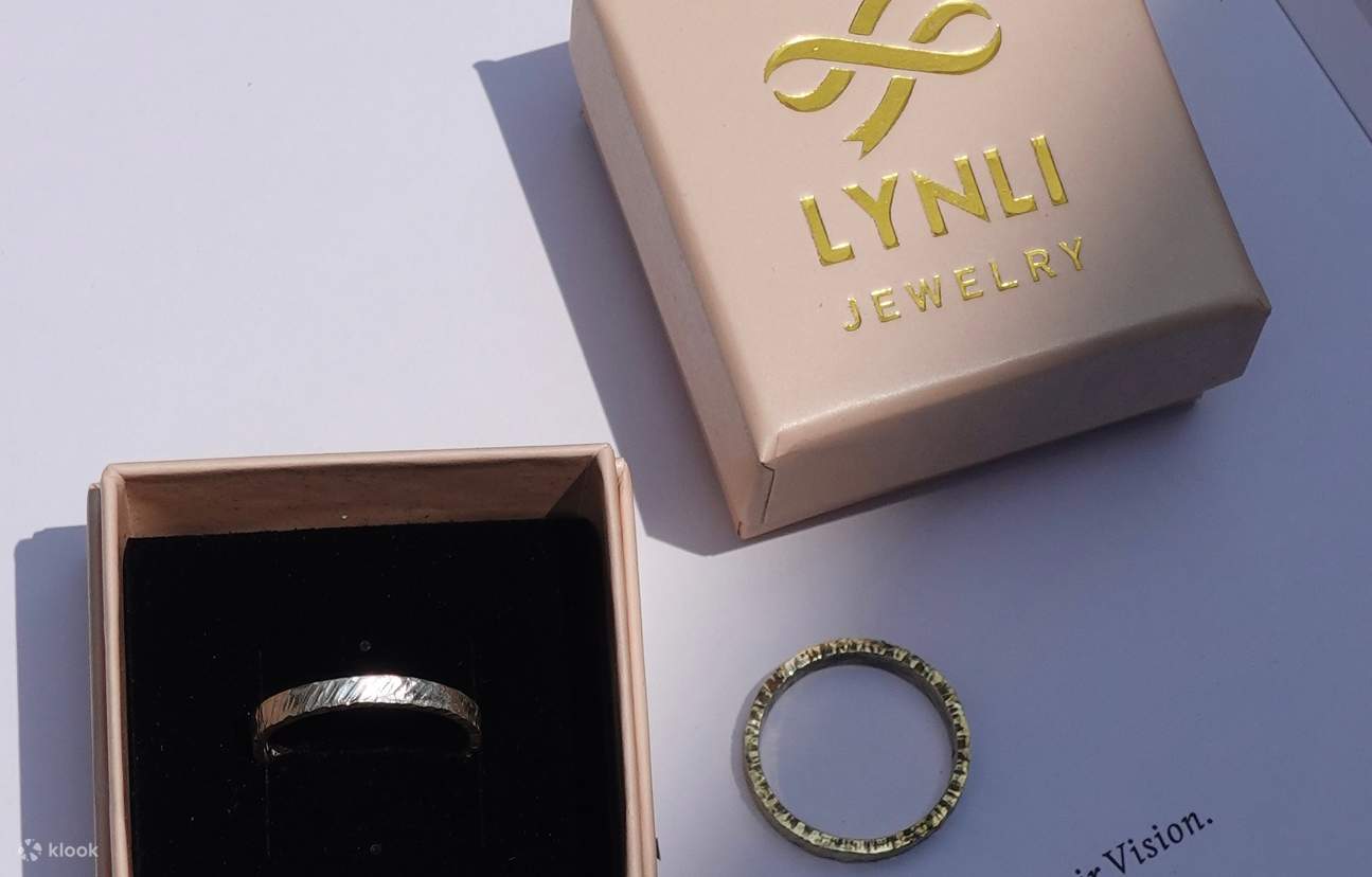 Тайнань: LYNLI STUDIO Lee Ni Design Studio, мастер-класс по работе с металлом