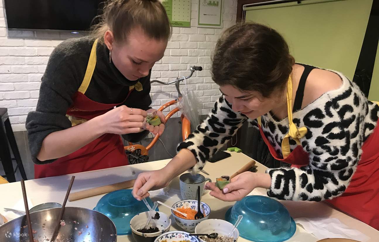 Dumpling making experience