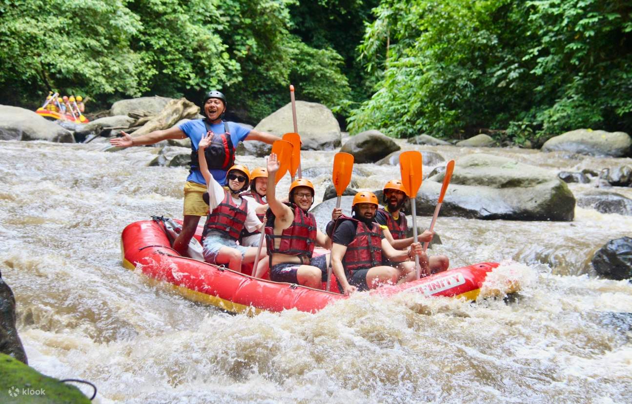 Enjoy the raft of the longest river in Bali at Ayung River!
