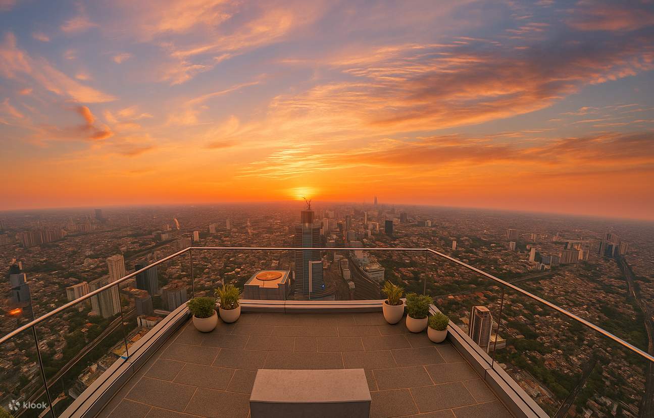 Di Thamrin Nine Observatory Deck di Jakarta