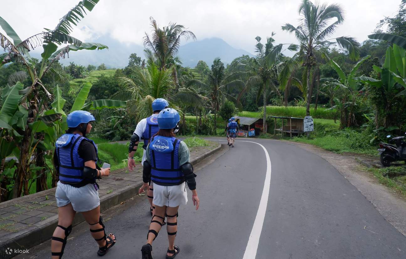 Chuyến Phiêu Lưu Đi Thuyền Trên Sông Ở Jatiluwih Bali