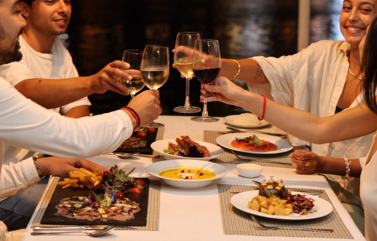 Crucero con cena en el Mekong y el Tonle Sap