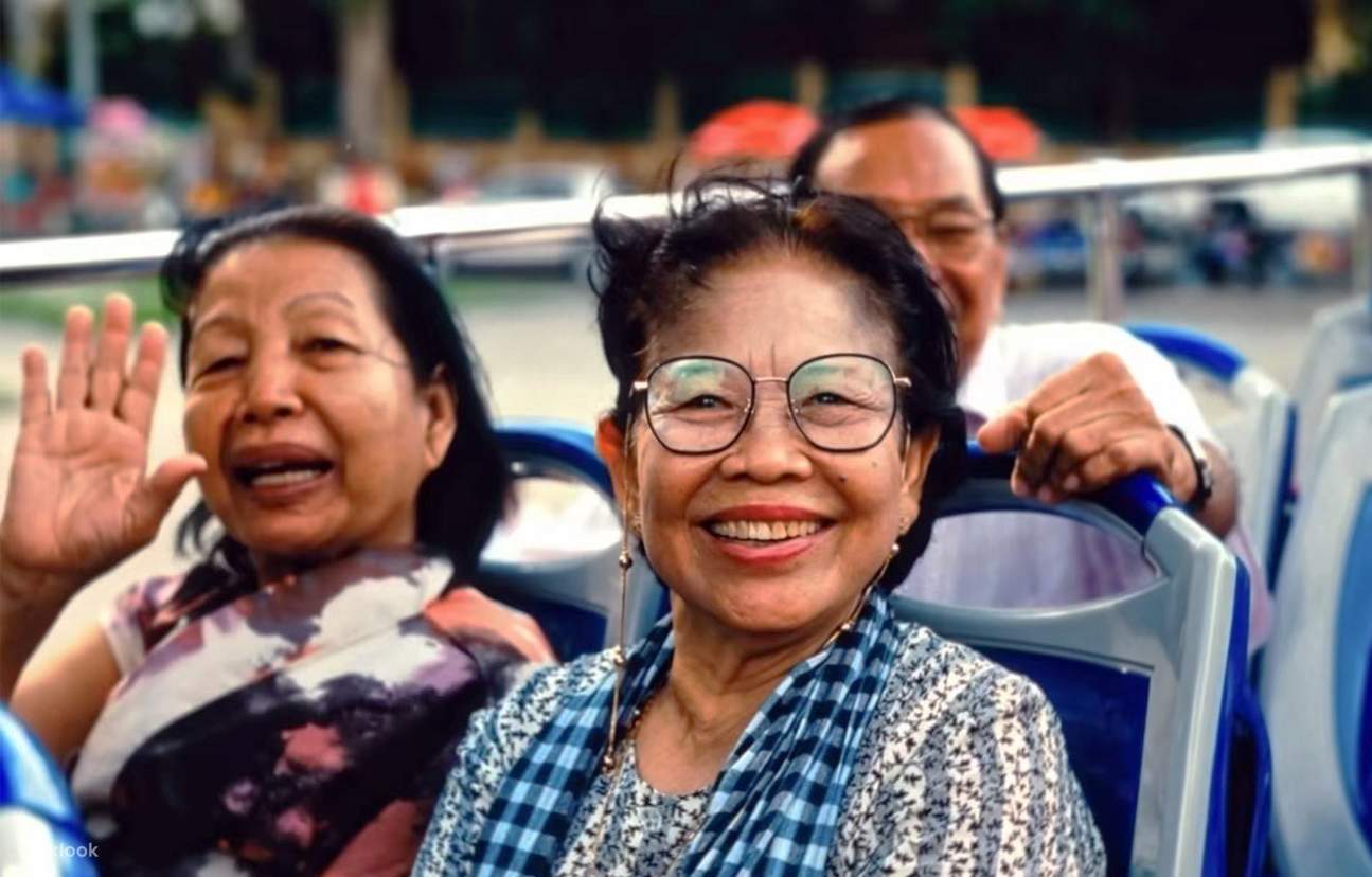 Phnom Penh: Tiket Bus Hop-On Hop-Off dengan Mekong Cruise Gratis