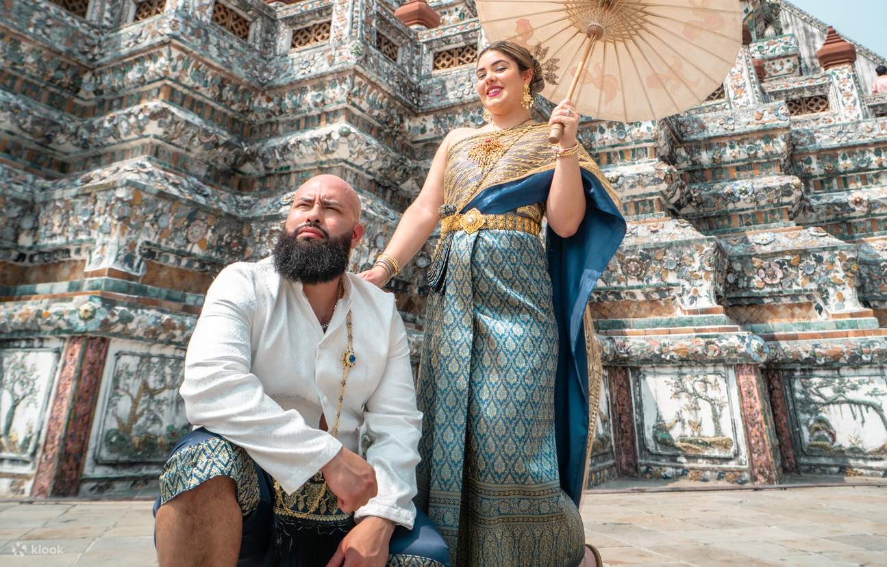 Thai Costume Photographer at Wat Arun in Bangkok, Thailand Klook