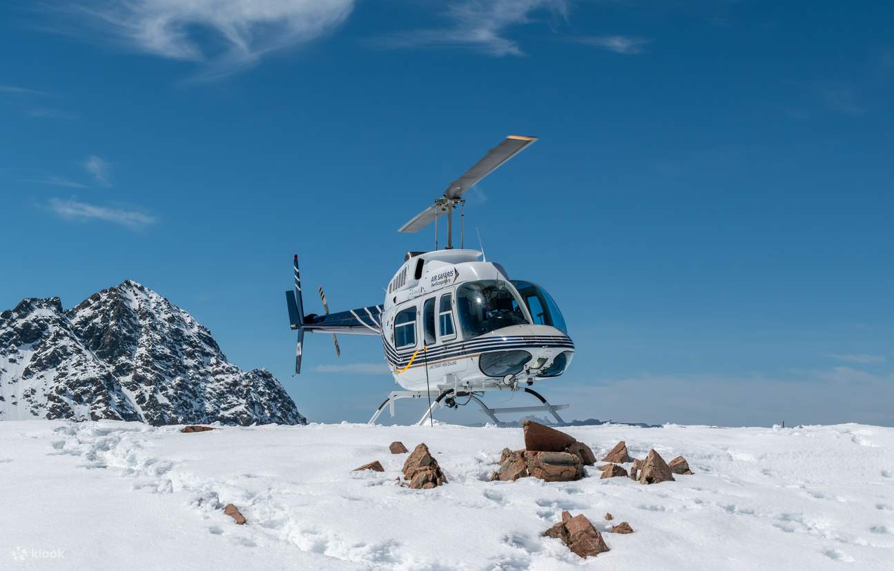 Malerischer Helikopterflug ab Lake Tekapo mit alpiner Landung