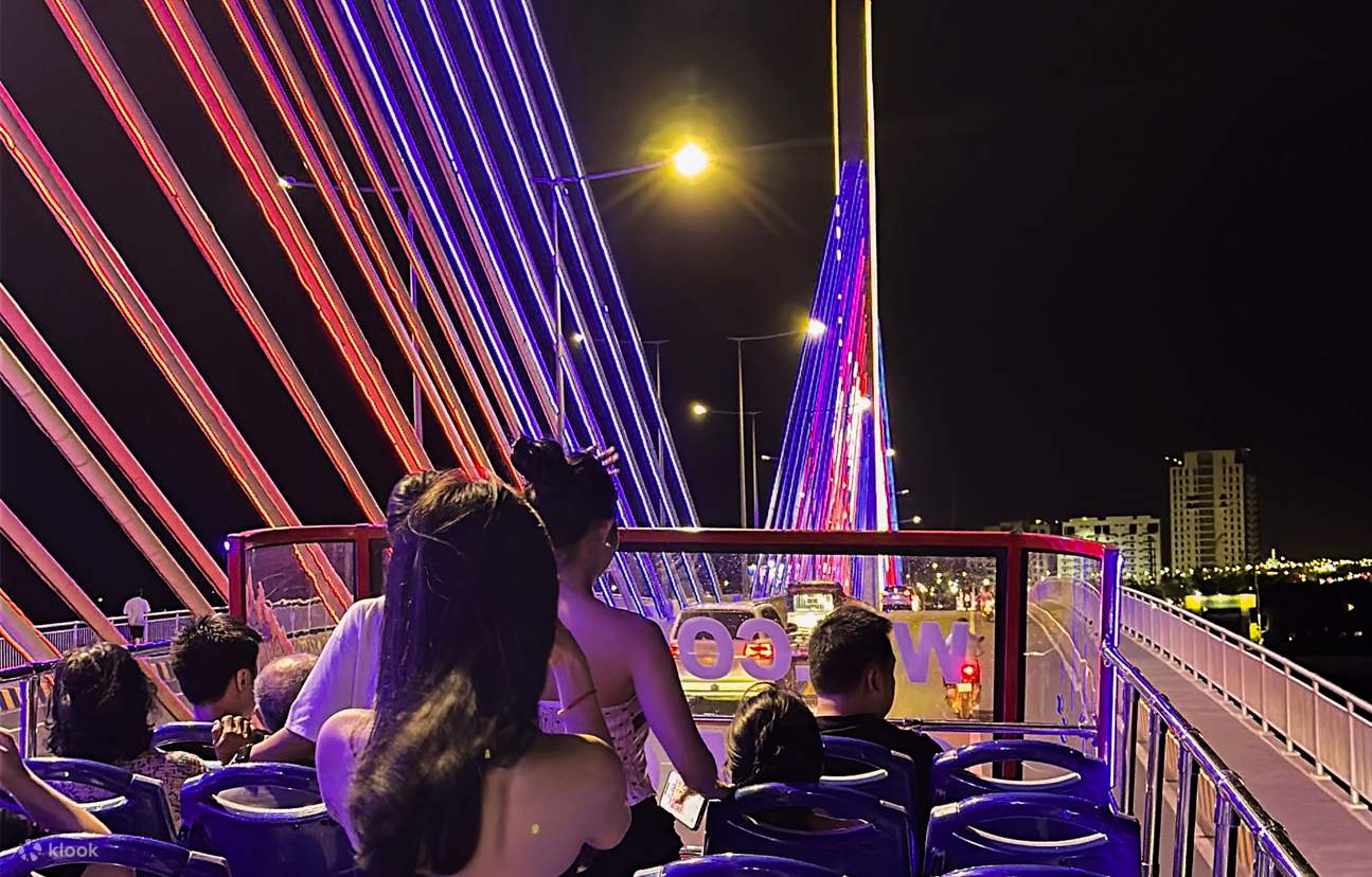 Phnom Penh: Tiket Bus Hop-On Hop-Off dengan Mekong Cruise Gratis