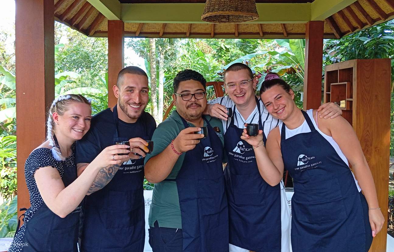 Pengalaman Kampung Gunung Tersembunyi