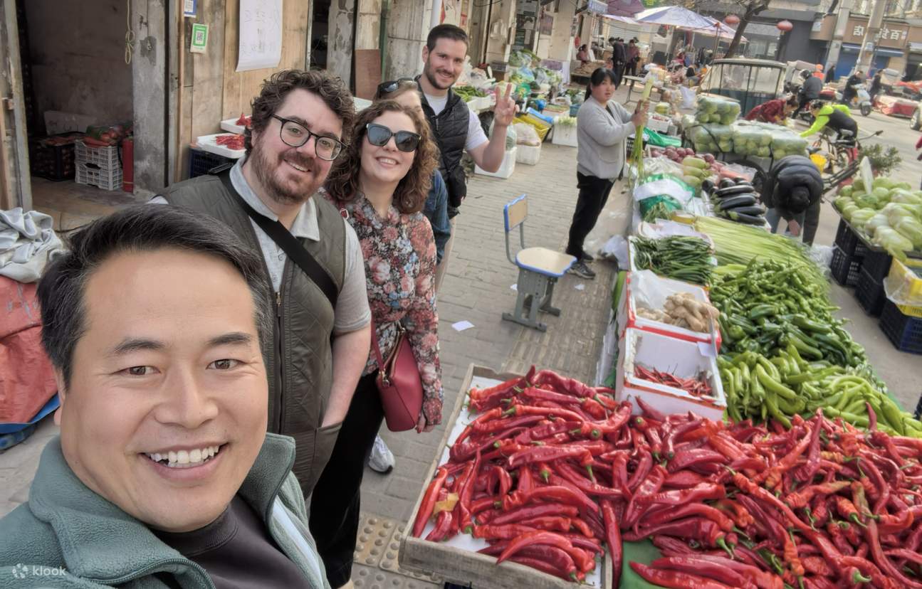 คลาสเรียนทำบะหมี่ Biang Biang ในซีอาน พร้อมเยี่ยมชมตลาด - Eatwith