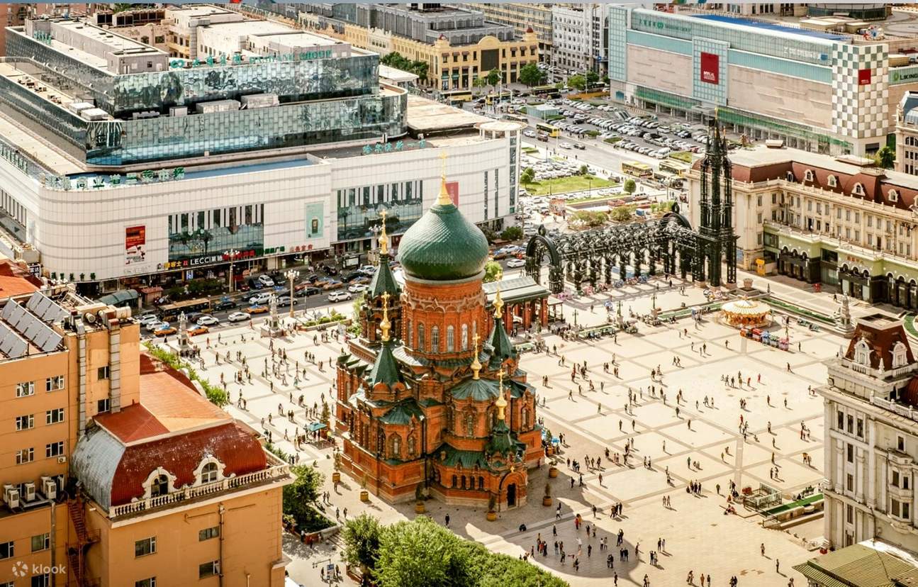 Profitez d'une journée à la découverte des lieux les plus emblématiques de Porto et Vila Nova de Gaia, à travers les yeux d'un guide local.

Disponibilité : Tous les jours de 10:00 à 19:00

Durée : Environ 8 heures.

Langues : Portugais, Anglais, Espagnol