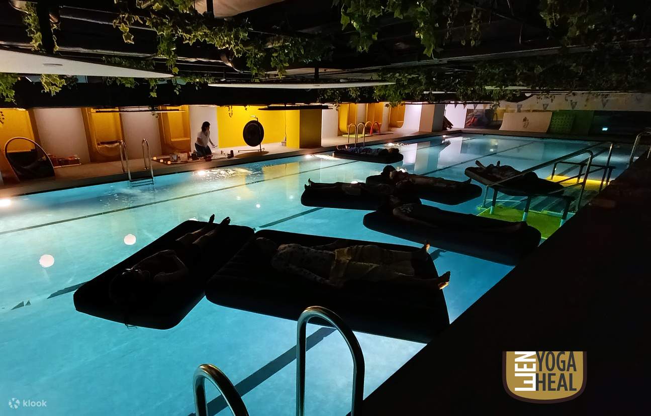 BAÑO DE SONIDO Flotante en el Agua