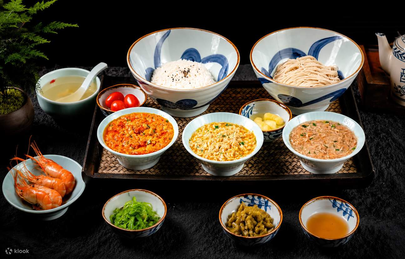 Crab Roe Rice Chinese Jichangxing Shanghai Must-Try Crab Roe Noodle Yuyuan Garden Area - Klook