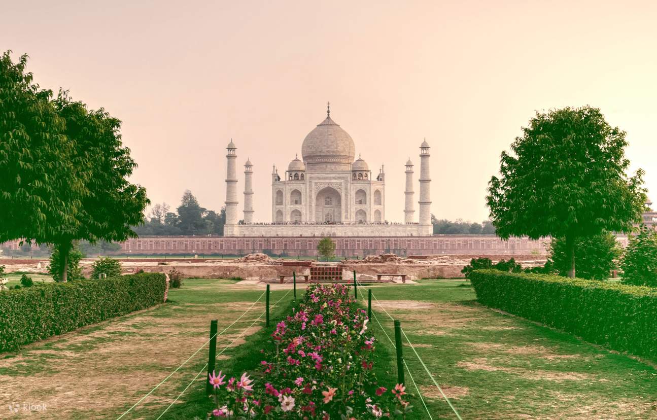 메흐타브 정원 - 타지마할 후면 뷰 (선택 사항: 가이드 동행)