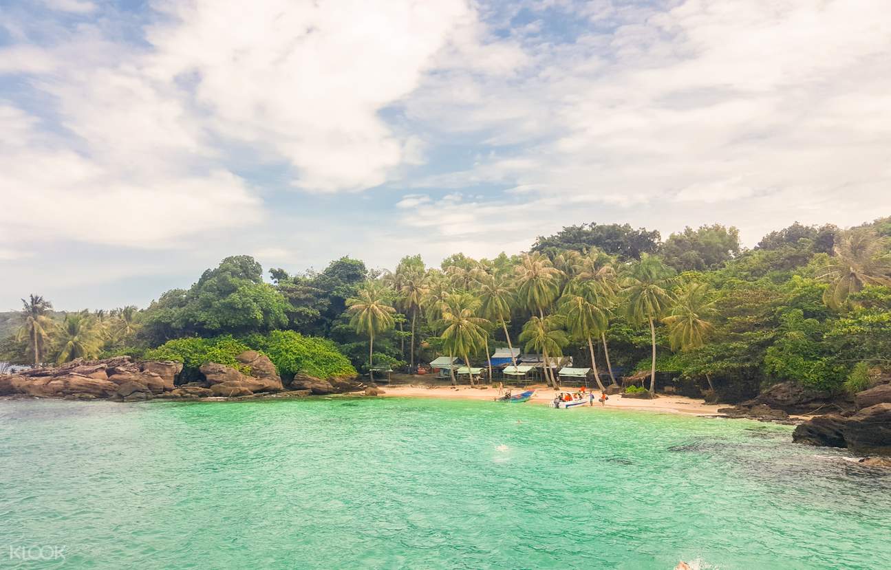 [SALE] Explore Phu Quoc Islands on a Speedboat Adventure Ticket KD