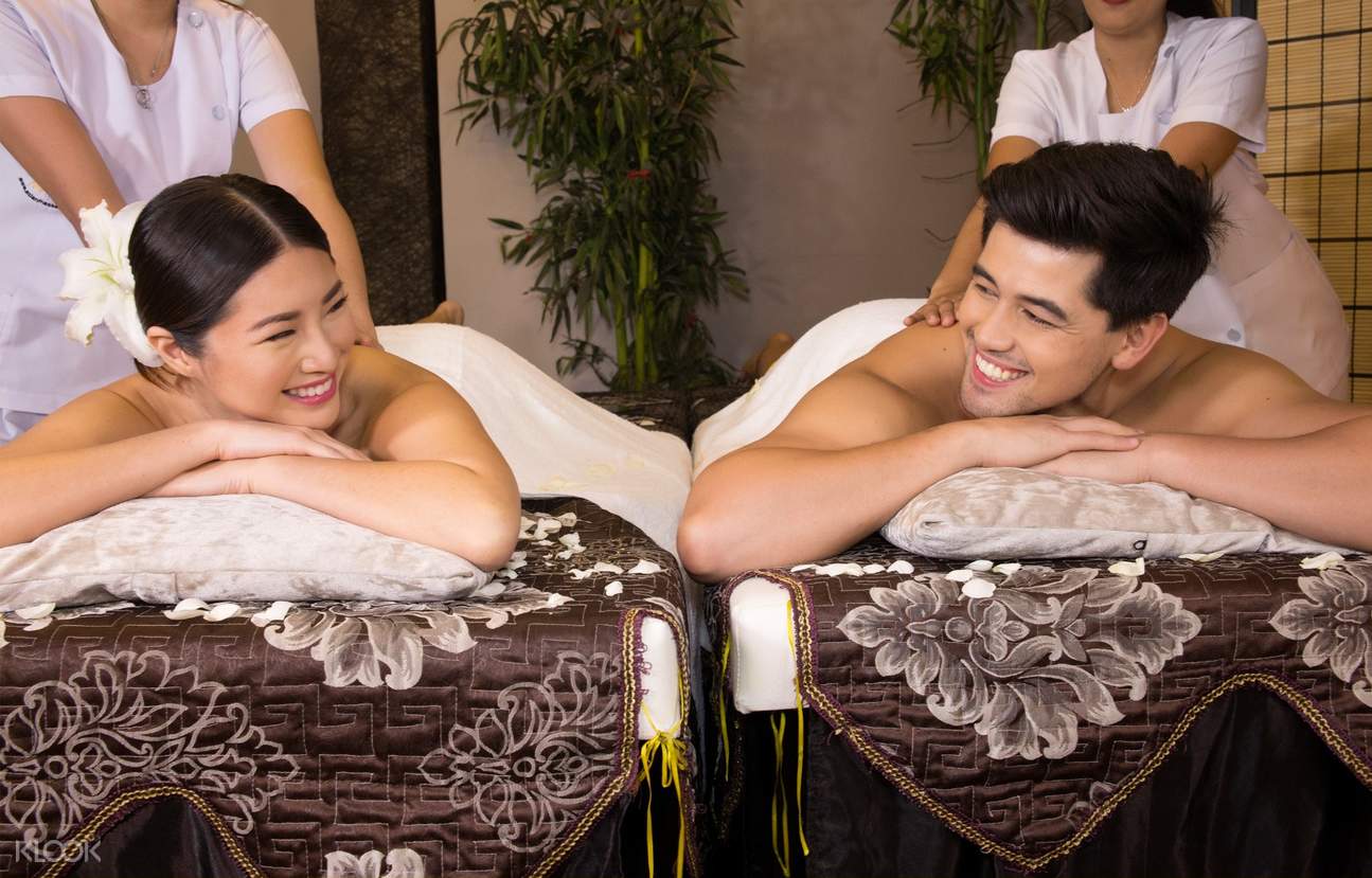 Asian Massage Experience in Manila.