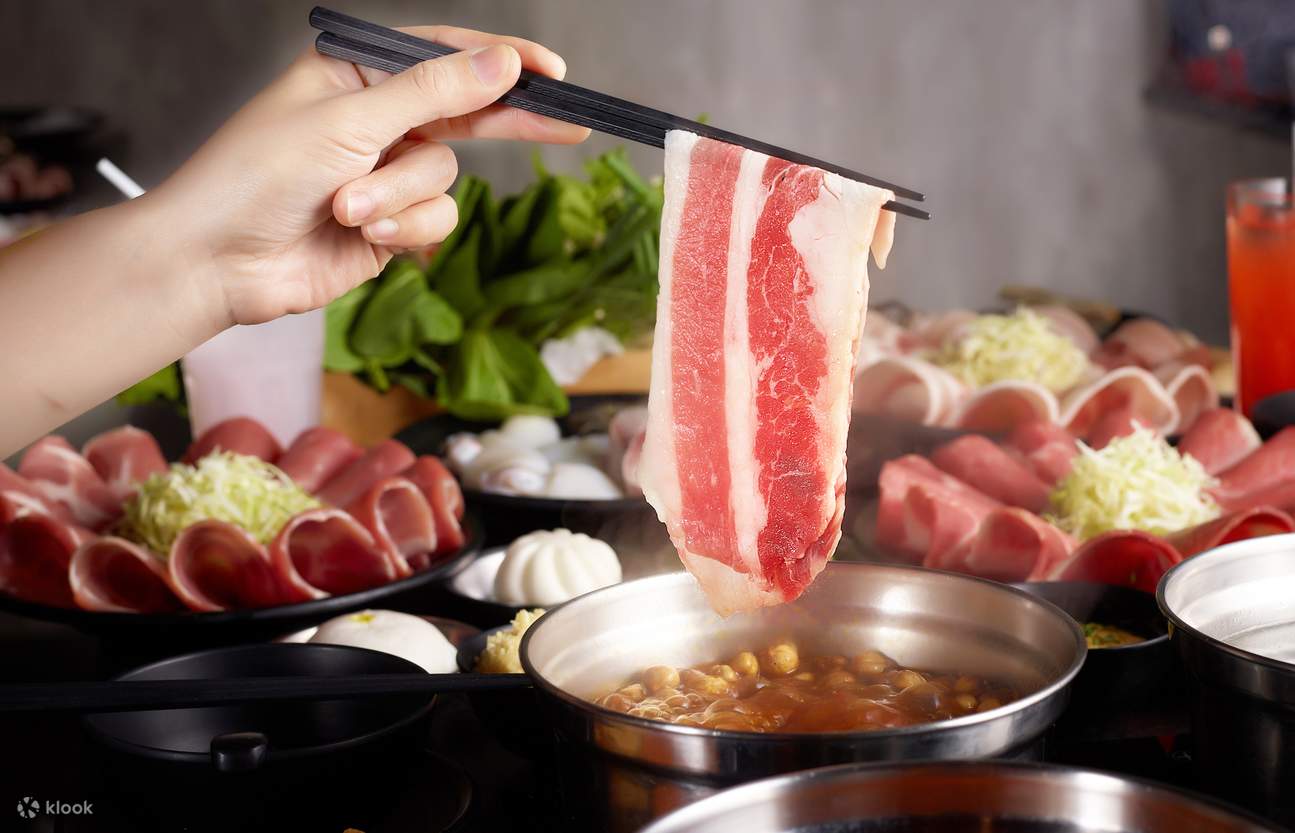 Bufet Sukiyaki Mongkok di Bangkok