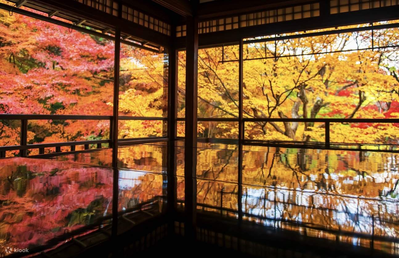 千本裕三、【紅葉の境内（談山神社）】、希少な大判額装用画集より、美品、日本人画家 秋季限定】九州佐賀紅葉狩り日帰りツアー｜太宰府＋九年庵＋環境