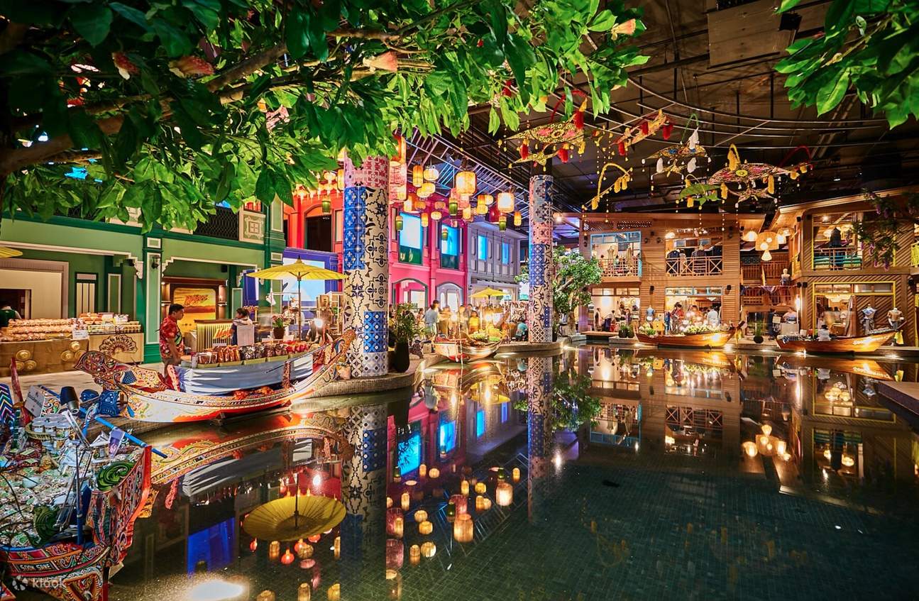 Iconsiam Bangkok floating market, Tiffany