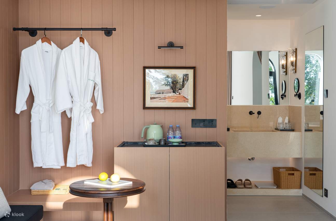 Phòng đôi có hồ bơi trong hang Clouds·Hang động