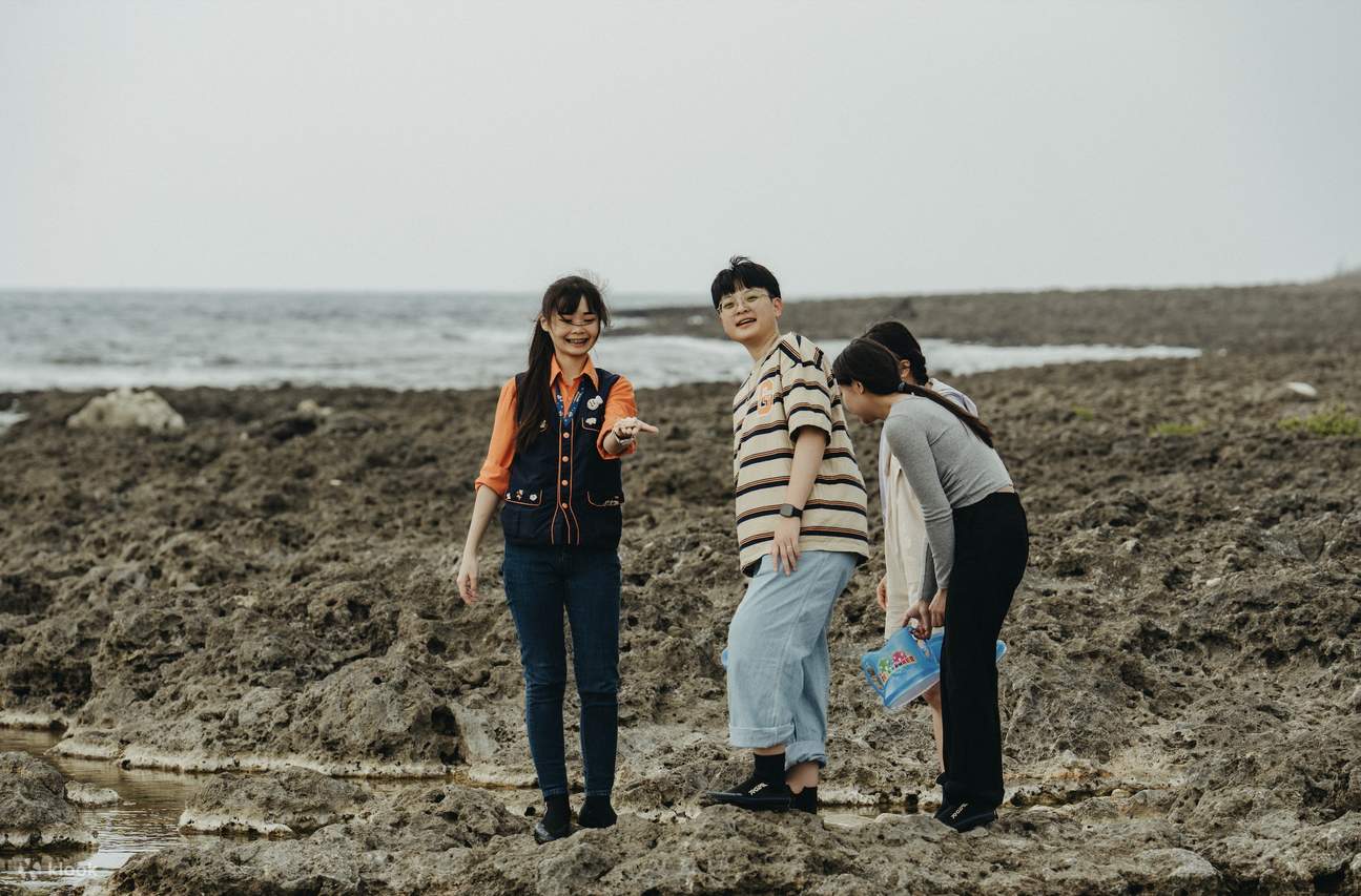 National Museum of Marine Biology and Aquarium, Pingtung: Tour Experiences - Mini Interpreter, Exploring with Fish, Night Tour of the Aquarium, and Intertidal Zone Exploration Experience