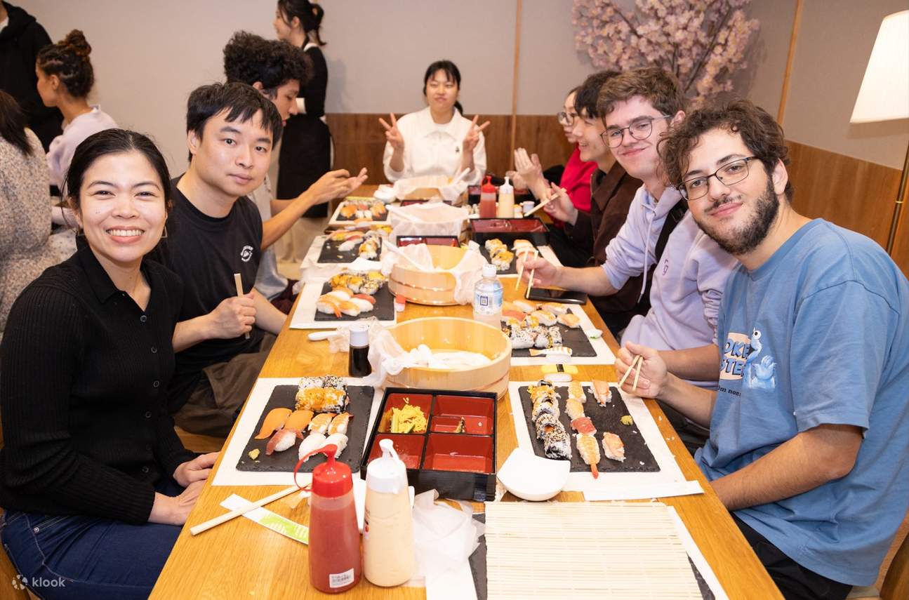 Bester Sushi-Kurs in Tokio: Sushi-Kurs Shibuya