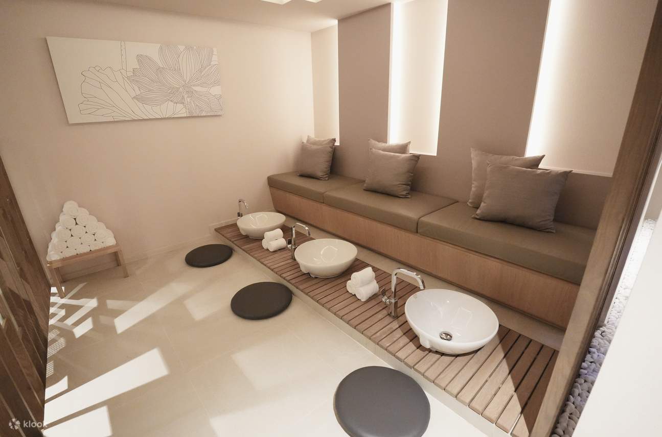 Let's Relax Spa Treatment at Asia Hotel Bangkok