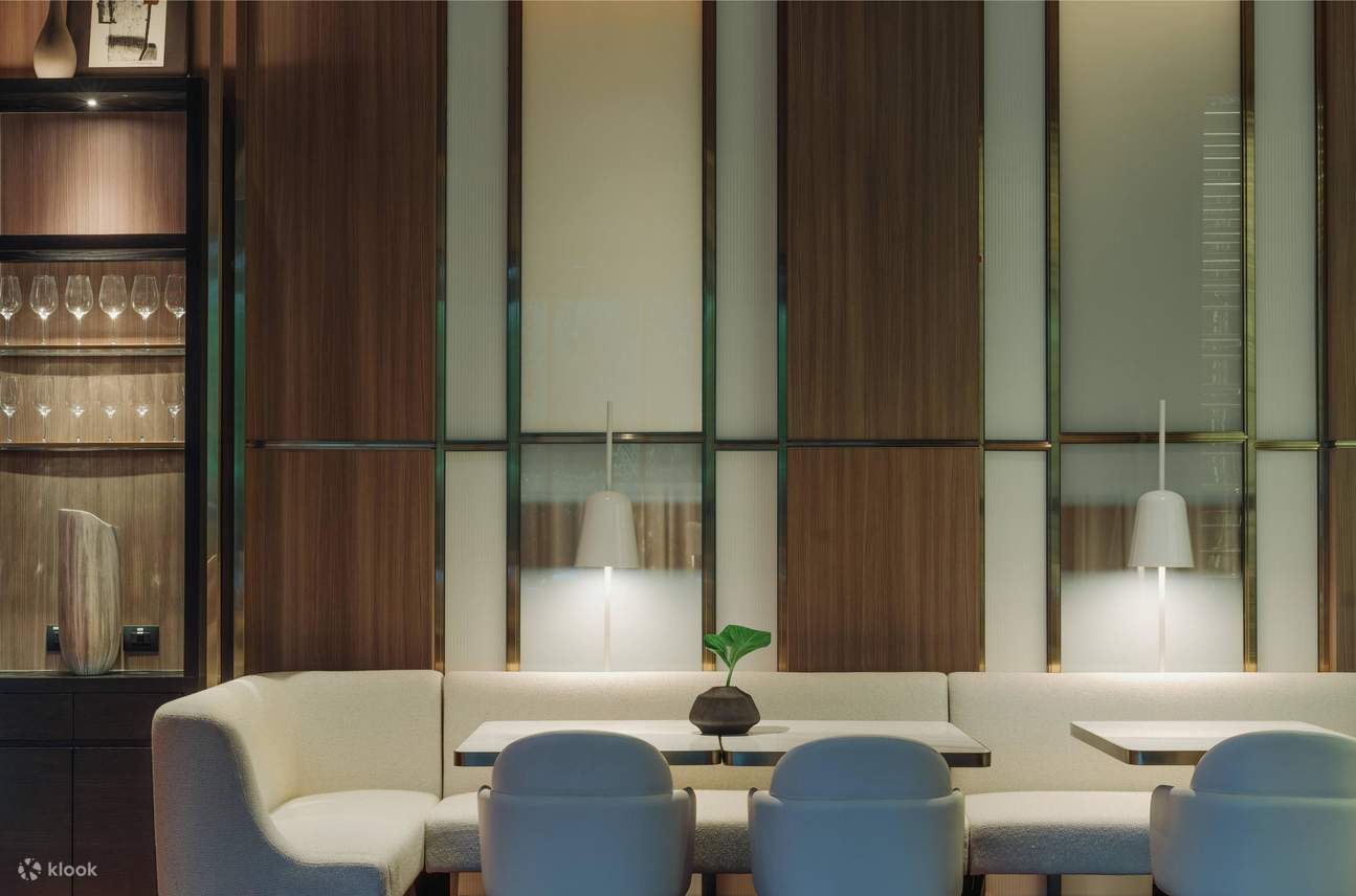 Service à thé de l'après-midi à Ms.Jigger au Kimpton Maa-Lai Bangkok