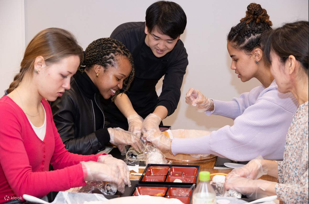 Best Sushi Making Class in Tokyo: Sushi Making Class Shibuya