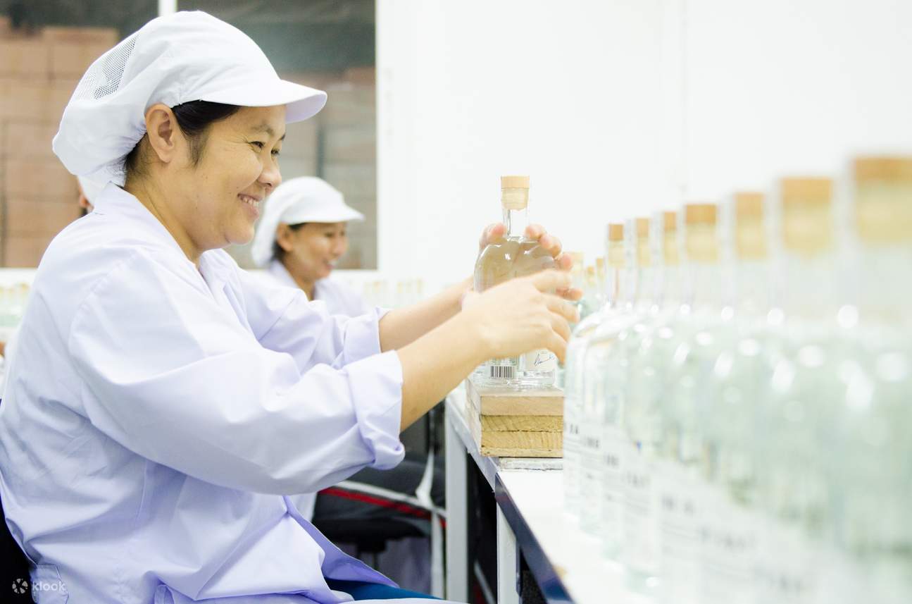 Chalong Bay Rum Workshop und Sightseeing-Tour in Phuket