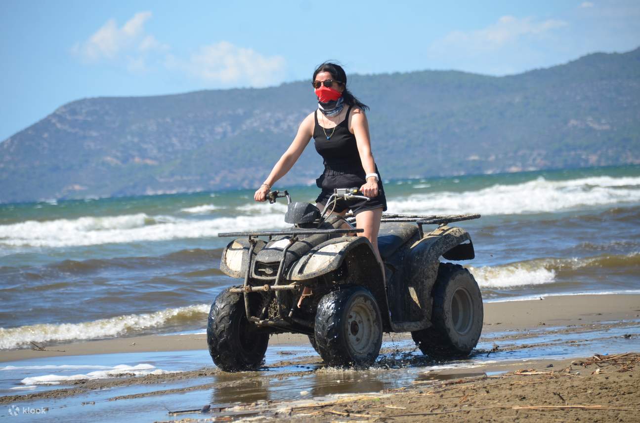 เพลิดเพลินกับการขี่เลียบชายหาด