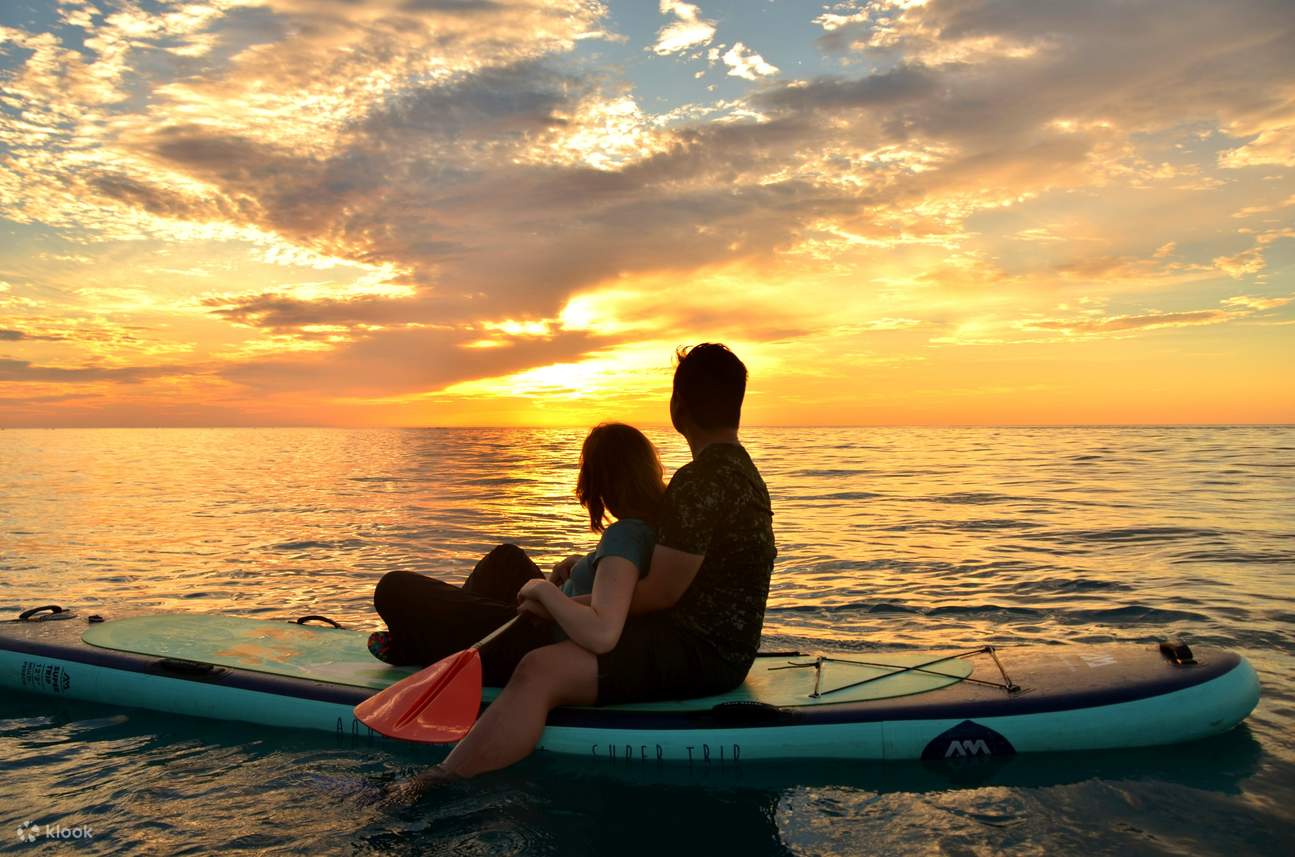 Qingshui Cliff Sunrise, Sunlight Canoe, and SUP Experience